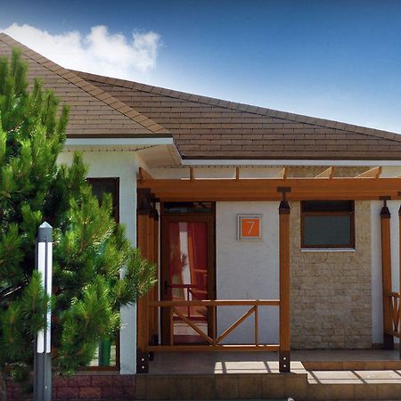 Chebak Ranch Hotel Tamchy Exterior photo