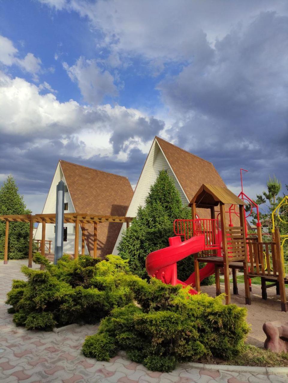 Chebak Ranch Hotel Tamchy Exterior photo
